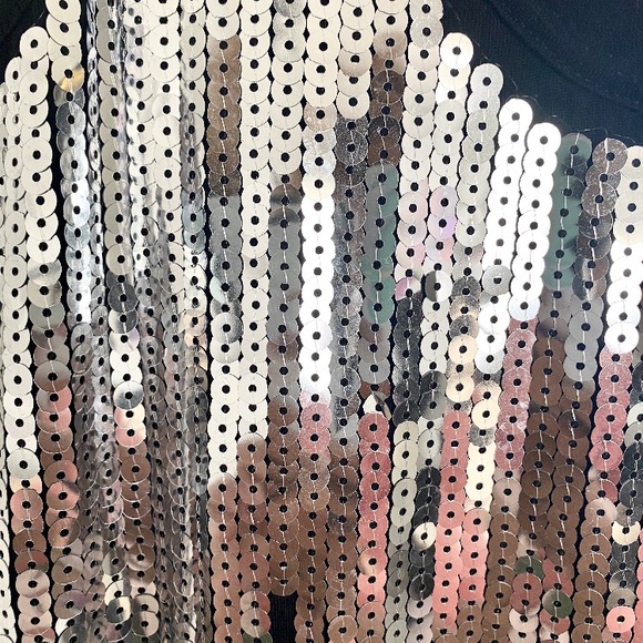 ๐บStunning MIA sequin embellished tank top๐บ - Picture 3 of 5